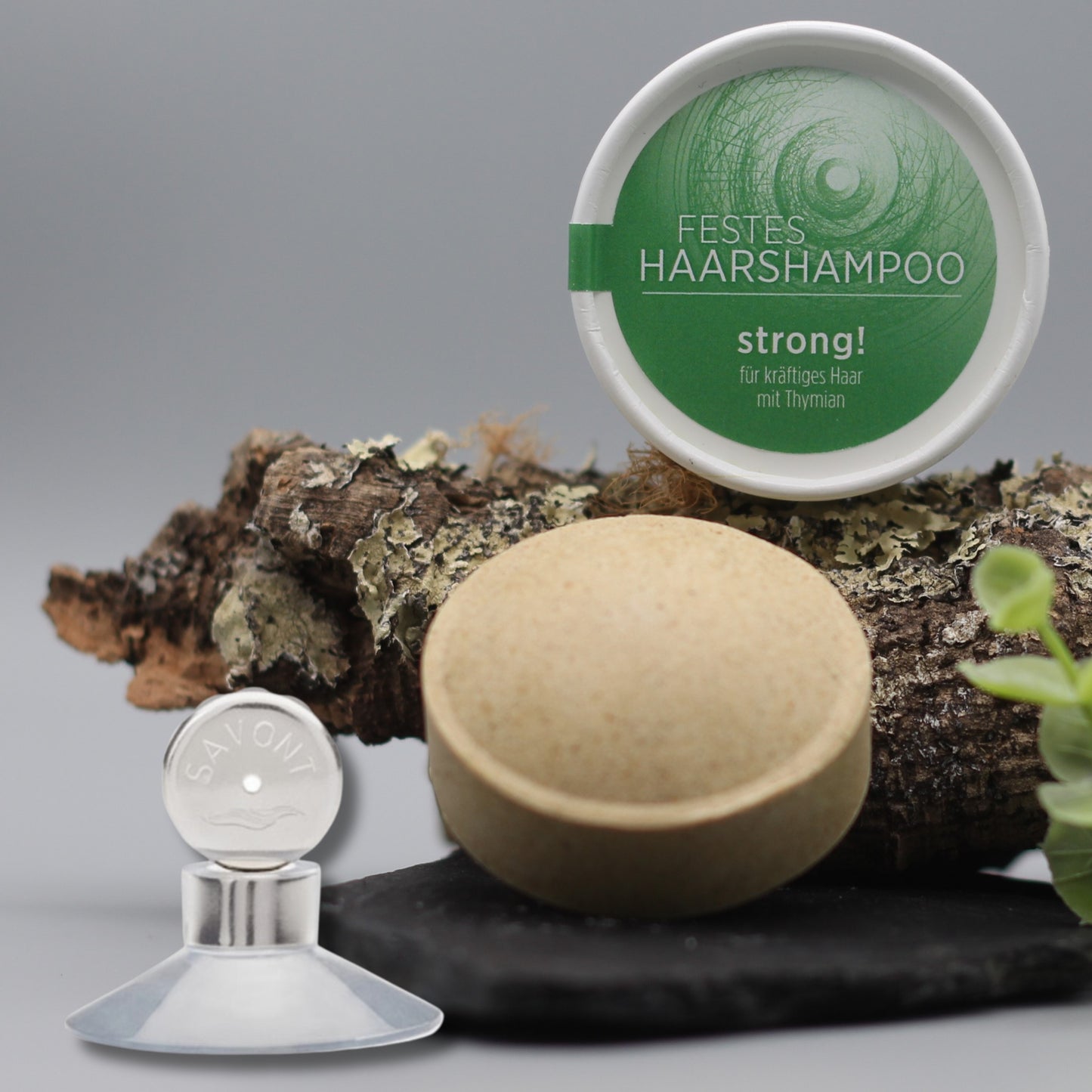 magnetischer Seifenhalter und festes Shampoo im Set