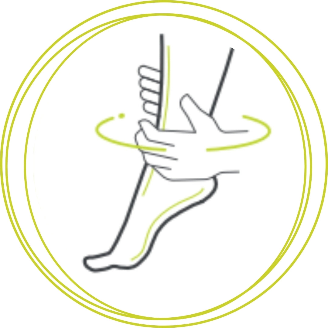 Symbol für Fußpflege – Fuß wird eingecremt mit veganem, natürlichem Fußbalsam von Sonnengrün